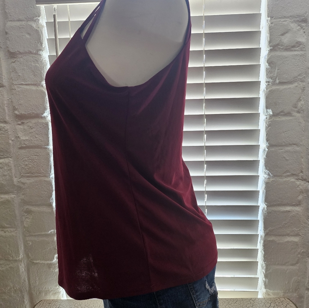 #1 Sleeveless v cut out shirt
